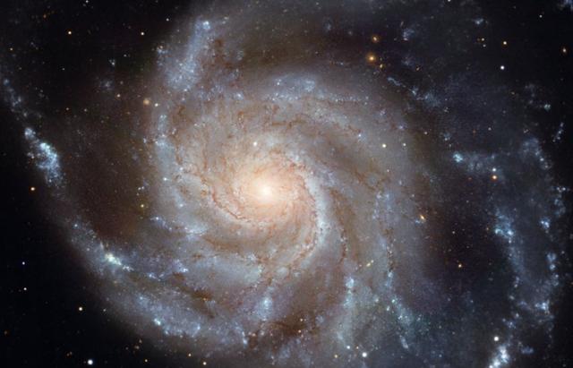 银河系的诸多形态变化,与内部运动和质量来源有何关联?