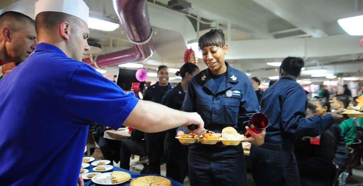 潜艇兵食用第四类伙食和海军航空兵一个等级海军中最好的