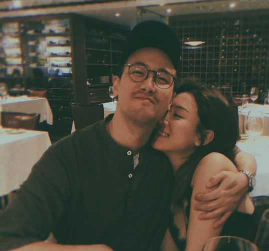 才华大于颜值!曾国祥跟曾志伟一样长得不帅,老婆却貌美如花