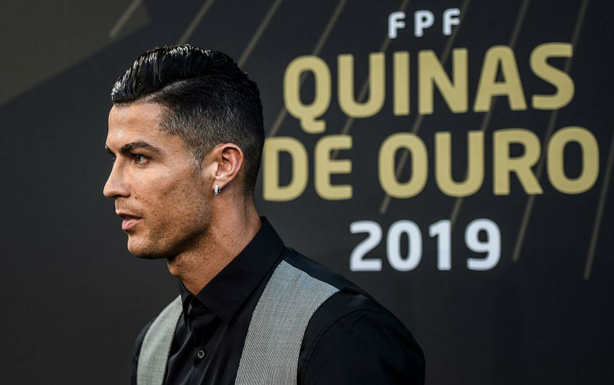 从始至终,c罗给人的感觉是霸气,高傲.