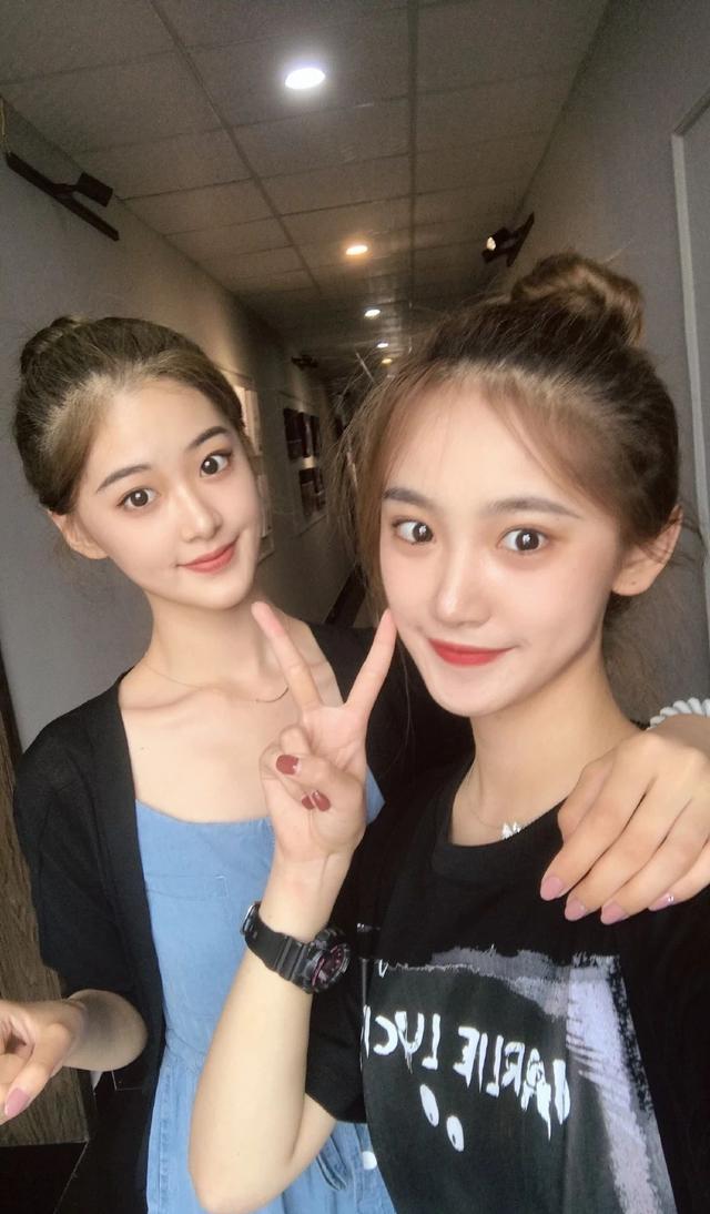 北电新生合照变“消消乐”，除了陈飞宇，娱乐圈预备役颜值堪忧
