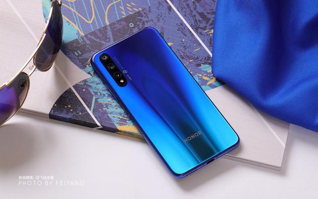 发现夜色中不一样的美最强自拍手机荣耀20s图赏体验