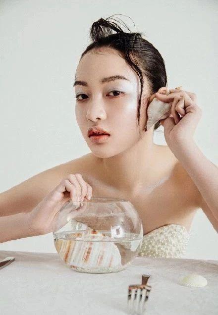北电新生合照变“消消乐”，除了陈飞宇，娱乐圈预备役颜值堪忧