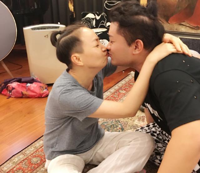 而最近尤浩然难得有新的动态,在lpl季后赛现场,有粉丝朋友看见他也来