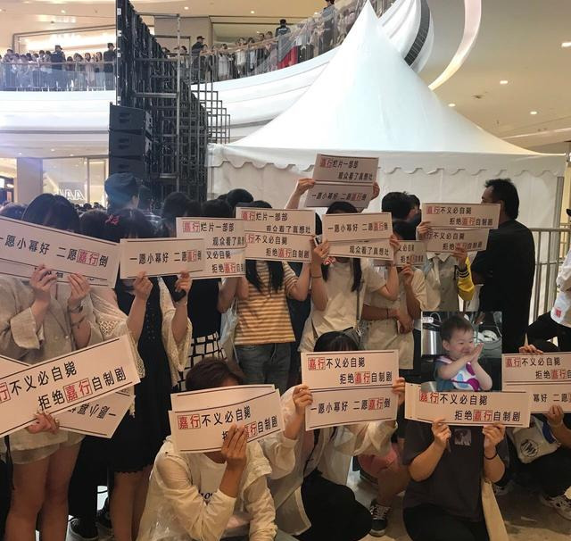 杨幂与赵丽颖的无奈，肖战们羡慕不来