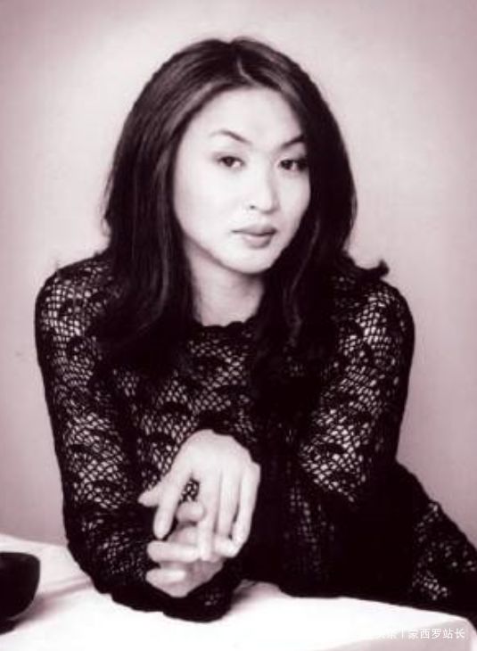 金星前妻照片曝光,长相貌美如花,离婚时已经有身孕|金星|肯波琳|长相