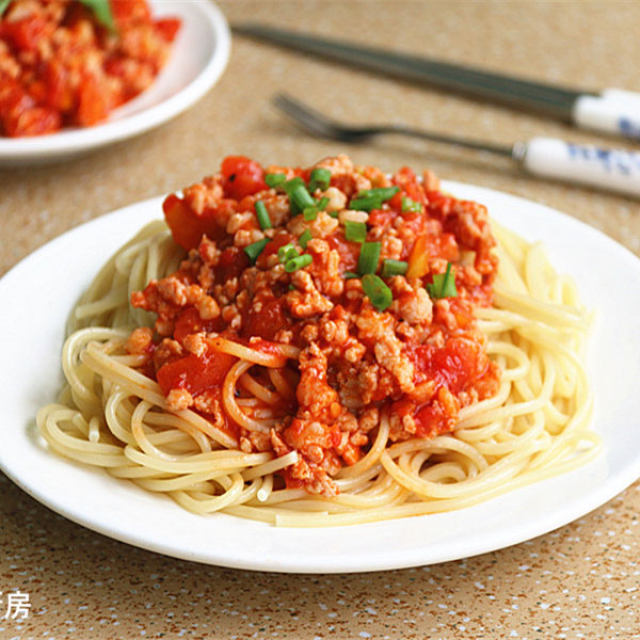 番茄肉酱面,汁香浓郁口感丰富,比西餐厅还好吃!