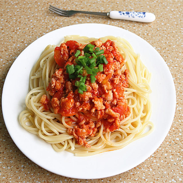 番茄肉酱面,汁香浓郁口感丰富,比西餐厅还好吃!