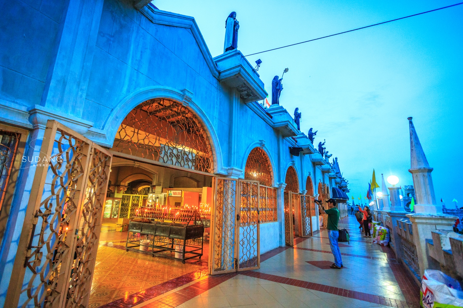 这座神殿禁止游客穿着暴露,是菲律宾最美教堂,门票才3块钱