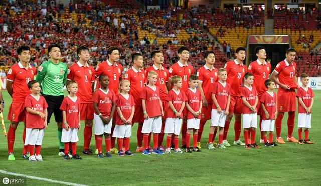 国足再烂,在中国也是最受关注的运动,这点篮球球迷不服不行休闲区蓝鸢梦想 - Www.slyday.coM 国足再烂,在中国也是最受关注的运动,这点篮球球迷不服不行休闲区蓝鸢梦想 - Www.slyday.coM