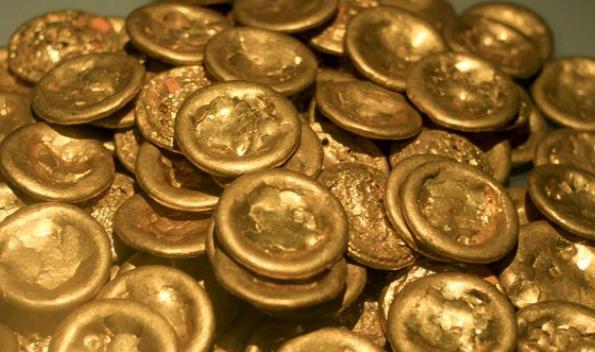 西安郊区出土大量黄金上面画着神秘图案解开2000年前一桩疑案