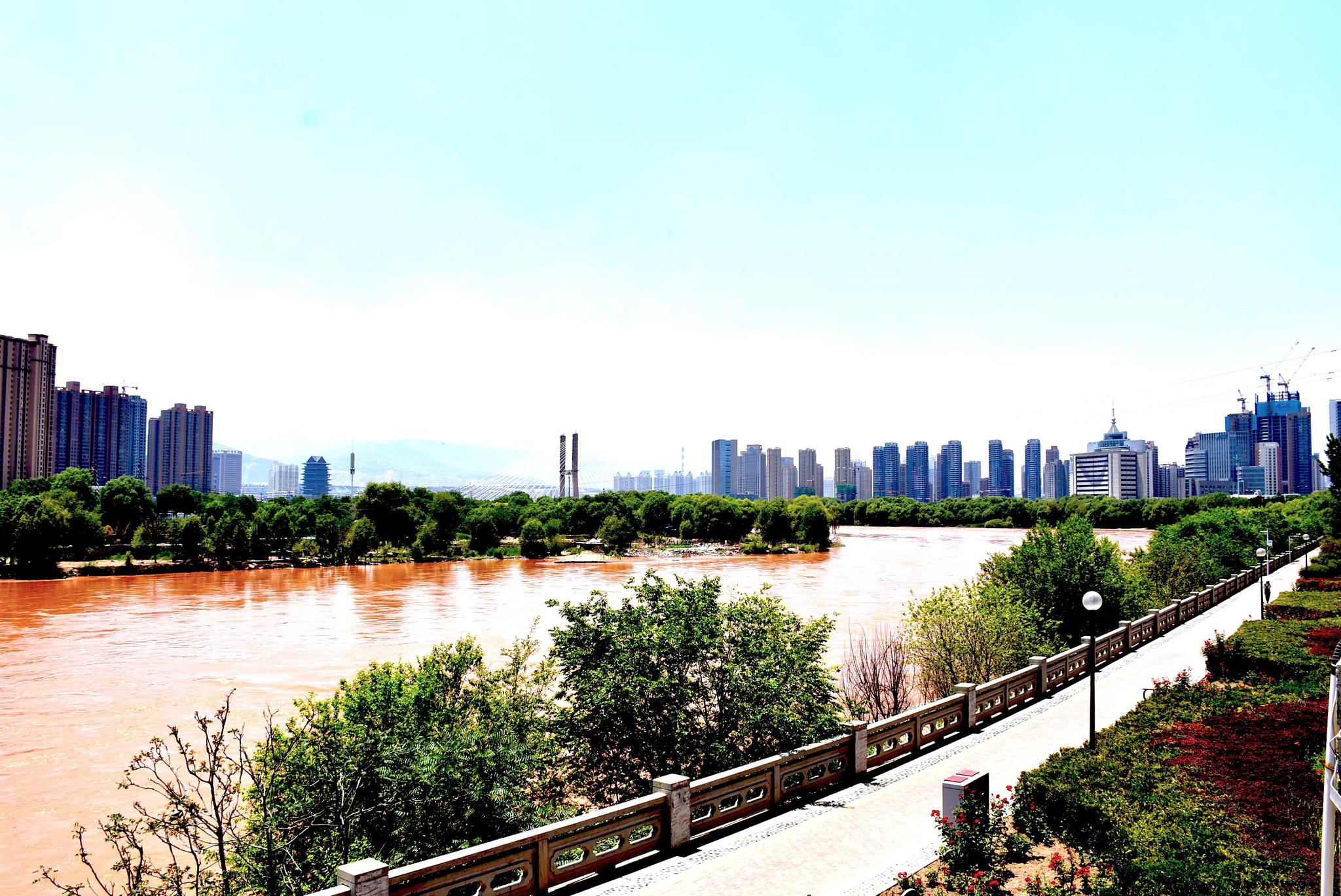 同质化加重的兰州房地产景观 马滩长城嘉峪苑有话要说