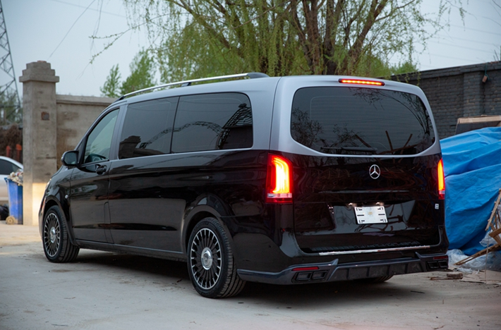 原来有钱人的生活是这样,这台奔驰真的刷新了我对豪车的认知