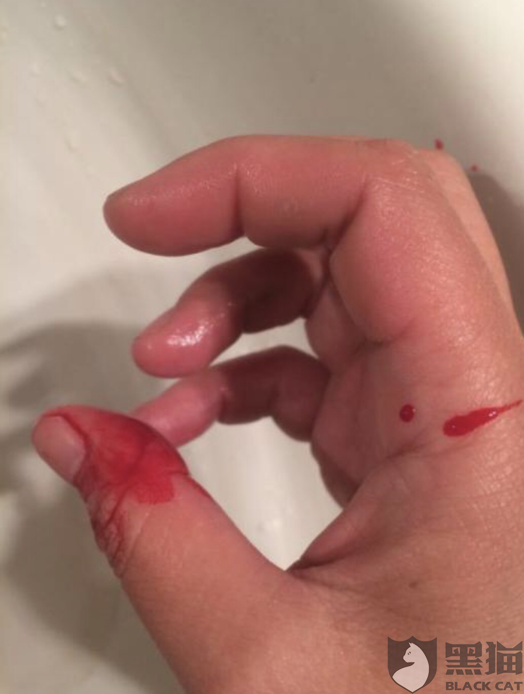 黑猫投诉收到商品后严重破损商家不承认说是我人为