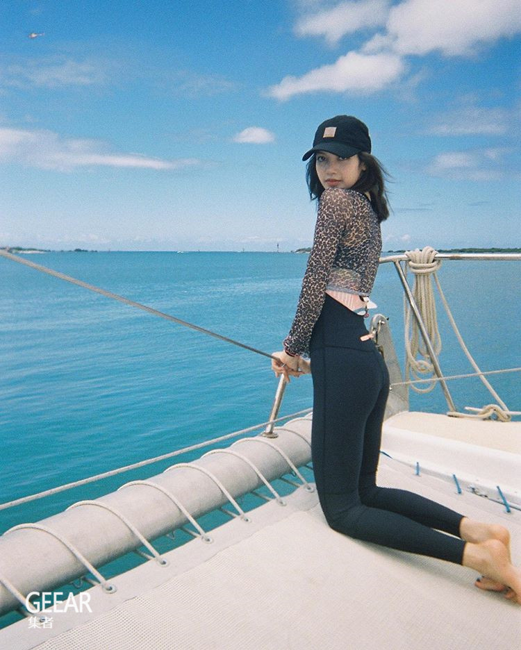 终于知道blackpink的lisa维持身材的方法!就是靠这项运动!