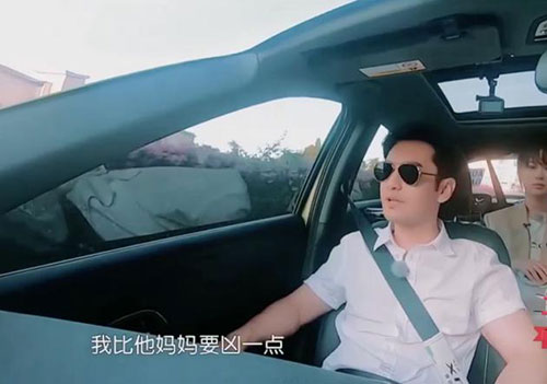 黄晓明节目中谈小海绵：会比妈妈凶一点