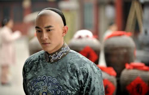 他是康熙最低调的儿子,娶了大清皇后的姐姐,被乾隆封为亲王!