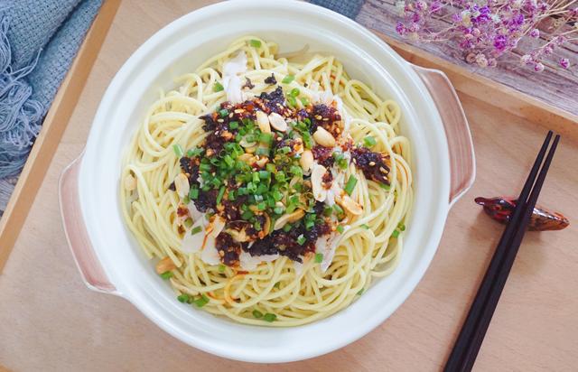 地道重庆凉面的做法,味道超赞,老公吃完让我出去摆摊卖凉面|凉面|面条