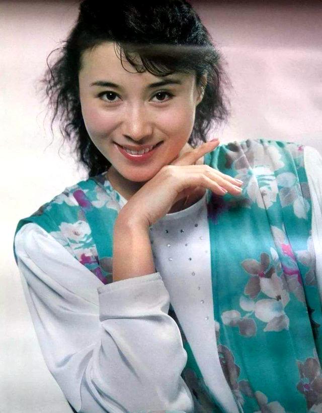 与李连杰成名于少林寺38载光阴似箭牧羊女丁岚境遇如何