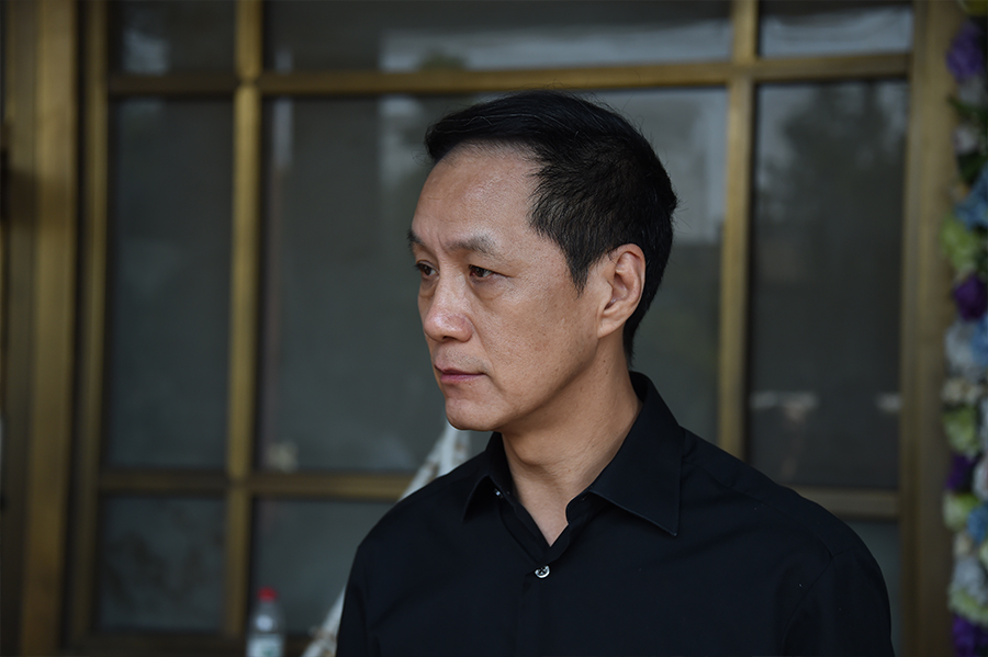 班赞追悼会在北京八宝山举行众多演艺界人士前往悼念