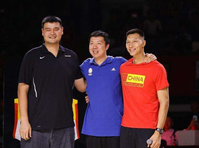 姚明和易建联的8次同框几乎贯穿了他们的职业生涯看完不要哭