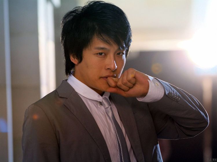 曾因《爱情公寓》爆红,现被《爱情公寓》限制,演什么都像吕子乔