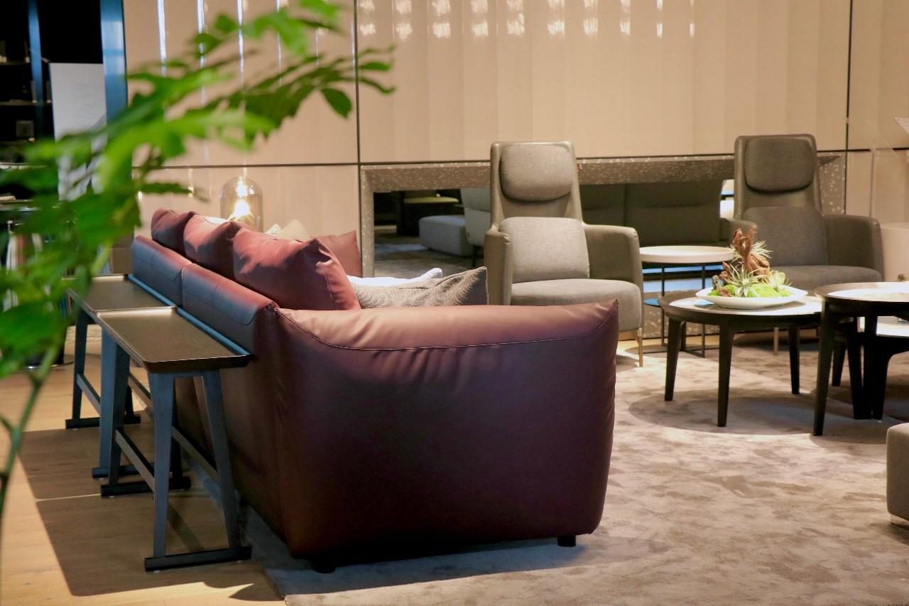 玛莎拉酒红斯帝罗兰美得让人心醉的沙发