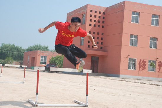 6年前,我从邢台学院体育教育专业毕业后,报考了河北省大名县的特岗