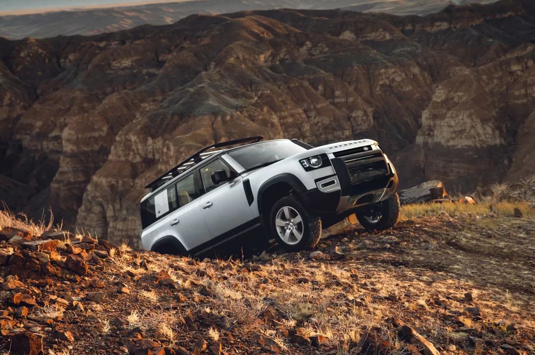 重述图腾全新一代路虎defender法兰克福车展发布