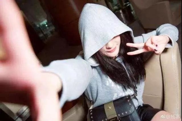 明星也玩压帽杀,张艺兴绅士,王俊凯眼神凌厉最具神秘感!