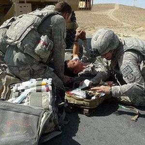 打仗时能射杀对方医疗兵吗?为什么?这里告诉你原因|医疗_新浪新闻