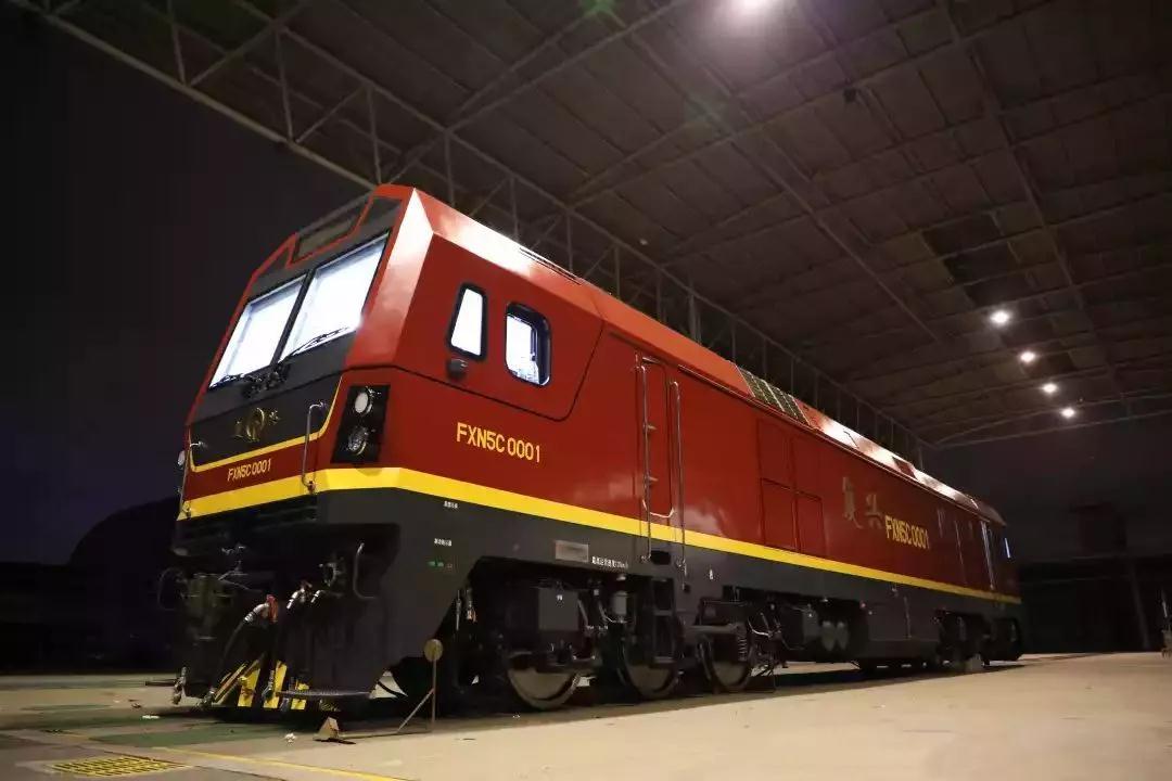 "复兴"机车家族又添新成员