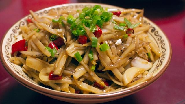 清炒藕丝的家常做法