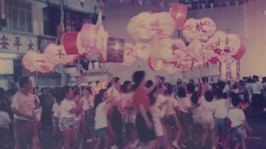 “有睇头!”香港独特中秋传统风俗——大坑舞“火龙”!|火龙|大坑|陈德辉_新浪新闻