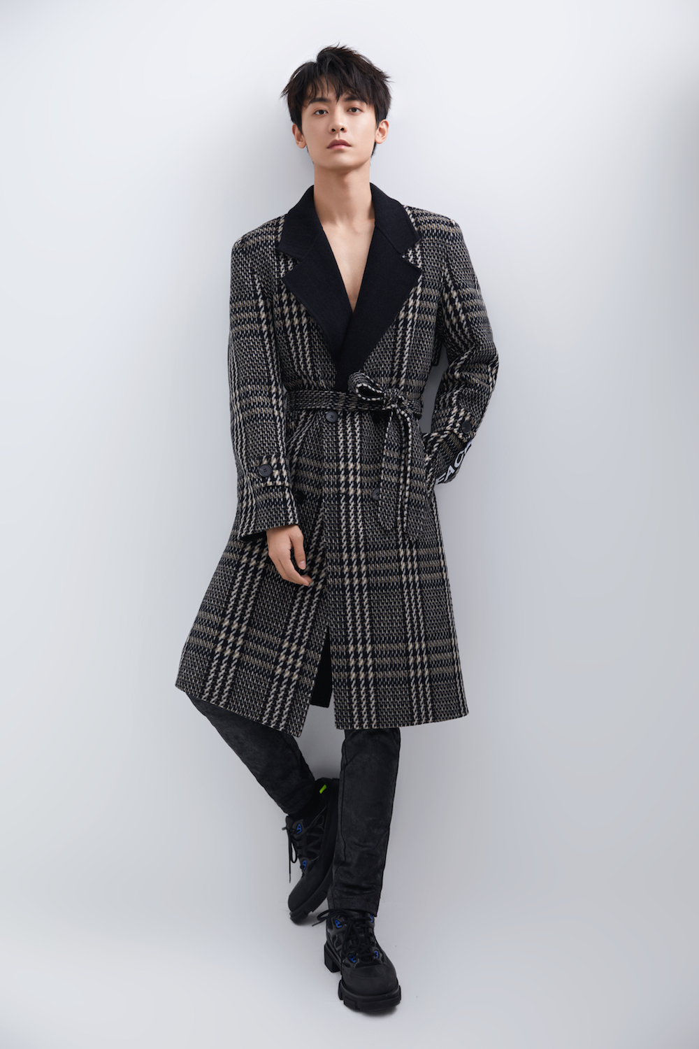 赵志伟秋季写真曝光翻车总裁大反转熟男魅力不可挡