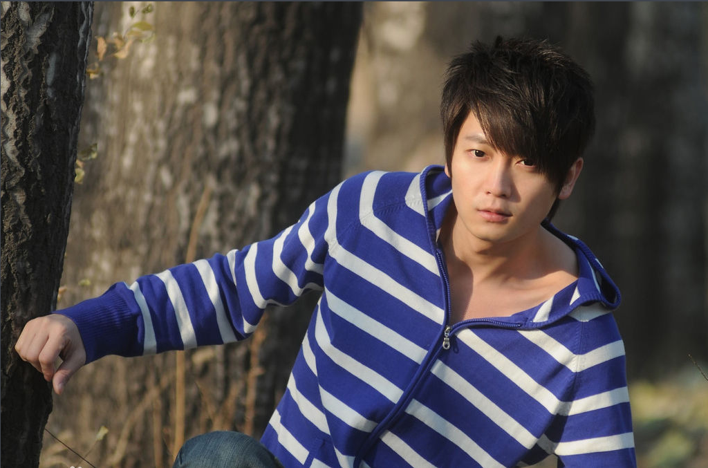 早年网络歌手近况,东来东往获刑,香香销声匿迹,郑源成音乐教授