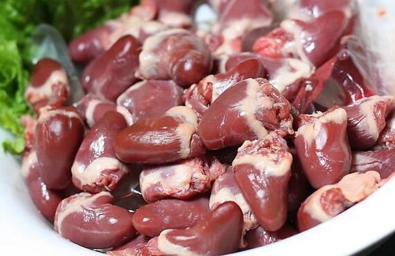 猪肉吃不起,那别错过这道下酒菜,肉10元一斤,加勺辣椒就好吃|鸡心|下