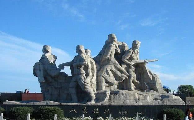 八女投江救下的首长后来咋样了?变节了,周保