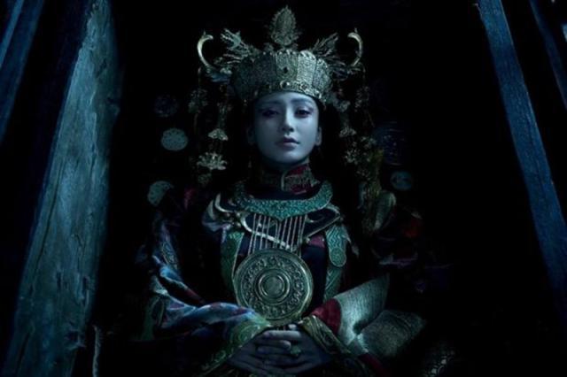 寻龙诀中的奥古公主现身千年女巫古墓满身黄金