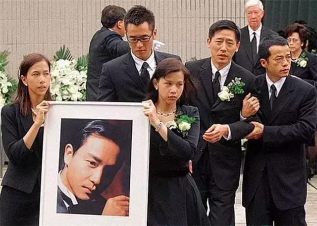 唐鹤德为张国荣庆63岁冥寿两人18年的爱情故事回顾