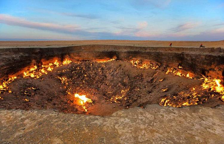 世界上点燃时间最长的一把火 ,燃烧至今48年未扑灭,烧了2万亿|土库曼