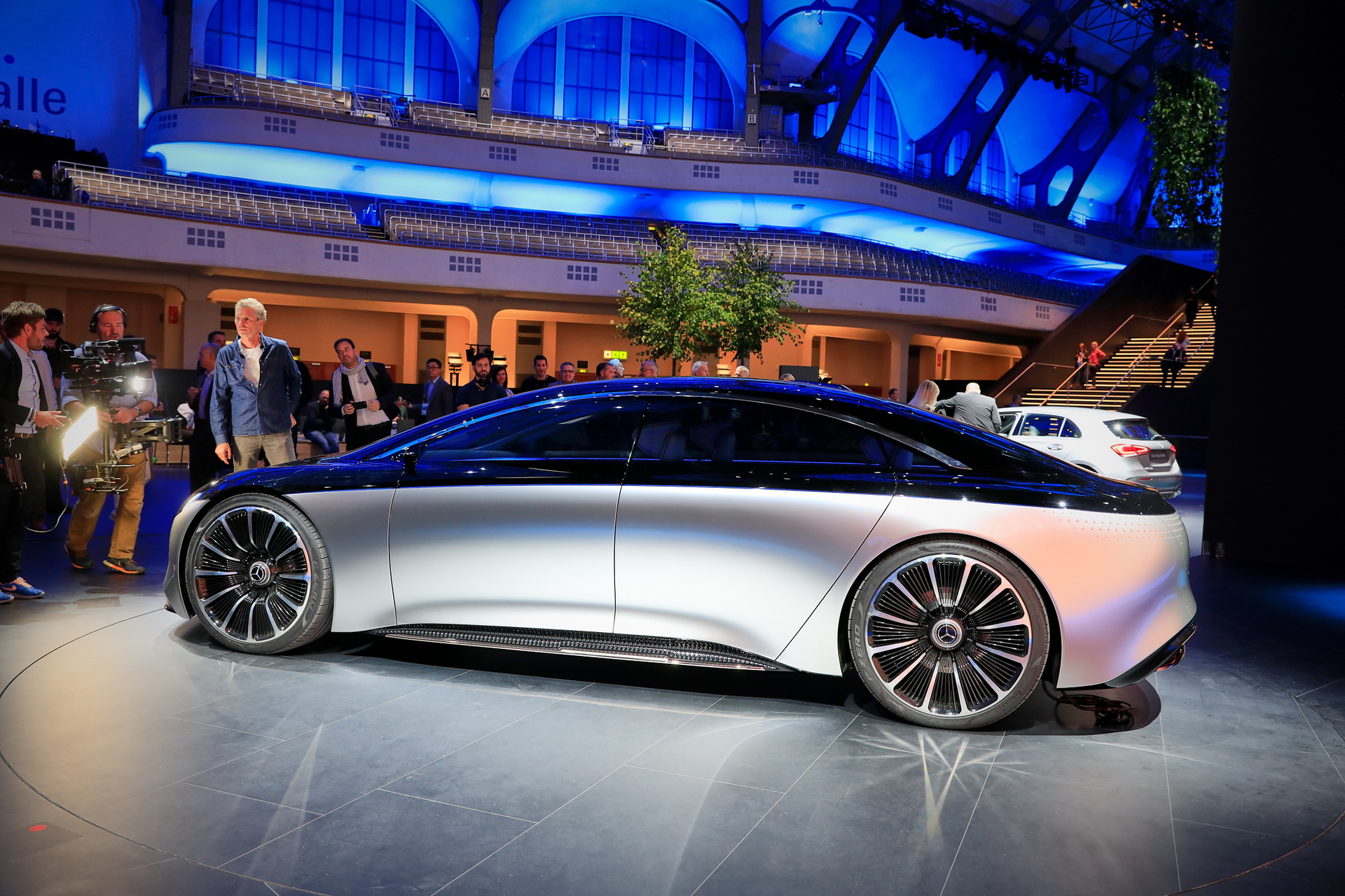 2019年法兰克福车展:奔驰vision eqs概念车实车