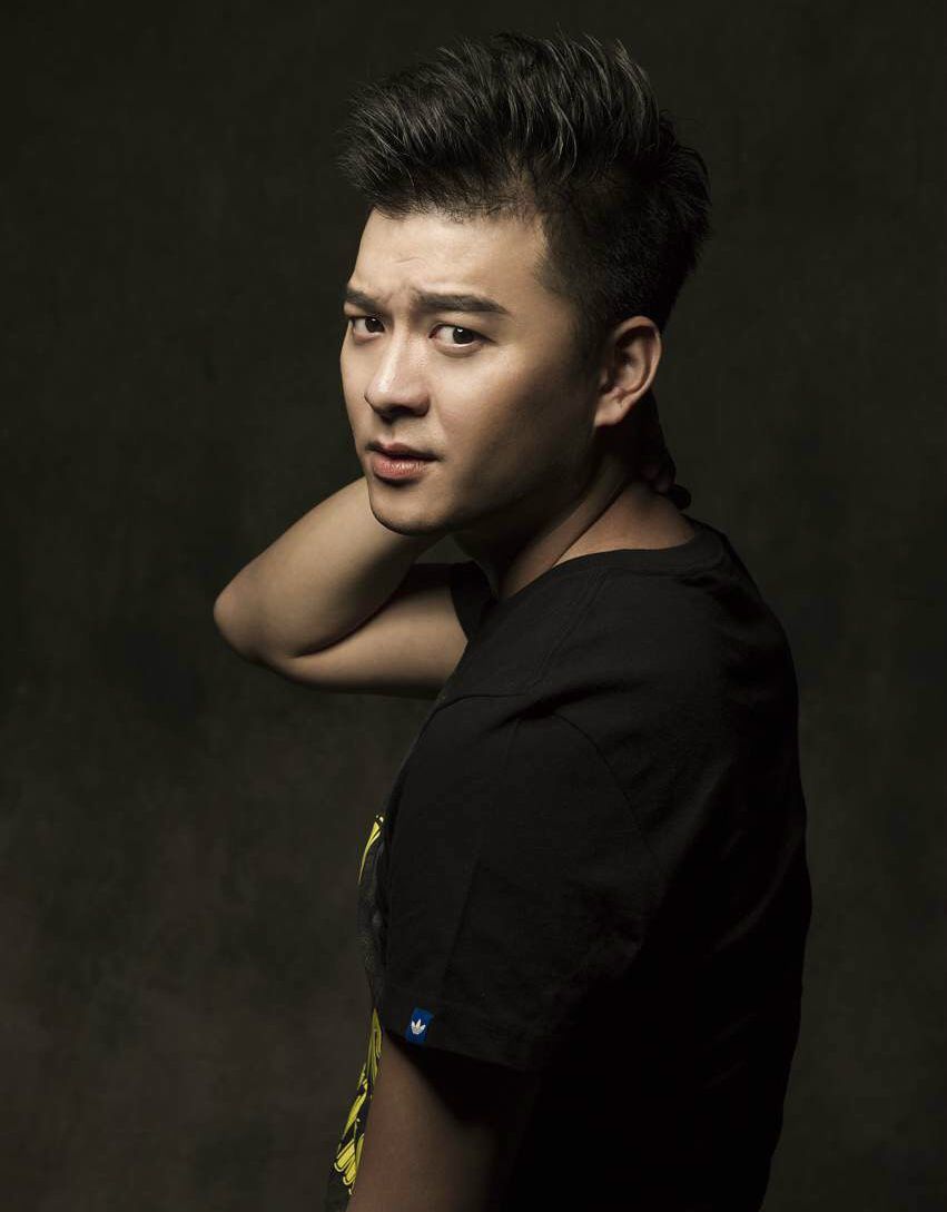 杨幂33岁生日当天,这个男同学组局聚餐庆祝,还暴露一个重要信息|张戈