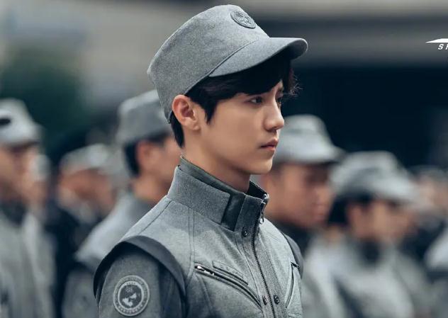 上映之后票房一片惨淡,身为该片领衔主演的鹿晗便成为背锅大侠,而如今