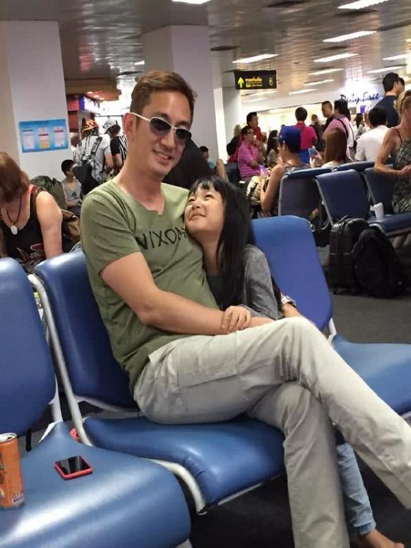 吴启华女儿近照曝光,五官像极爸爸,妈妈为财产放弃抚养权|石洋子