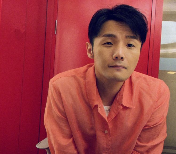 李荣浩解释"嘴唇凸起"真实原因,并非上火,答案让粉丝直呼心疼