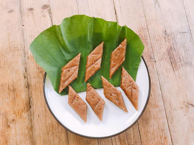 超好吃的荷叶蒸粳米糕,简单的食材不简单的味道,比面包都好吃