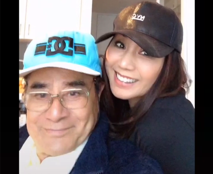 事实上达奇对自己的事业有很精确的规划,与其继续做老年演员,倒不如把
