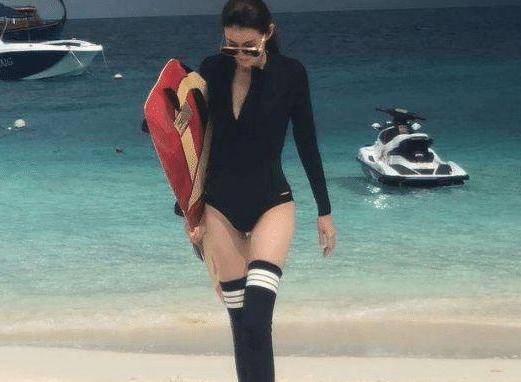王宝强新女友曝光,原来男的都喜欢这一款的