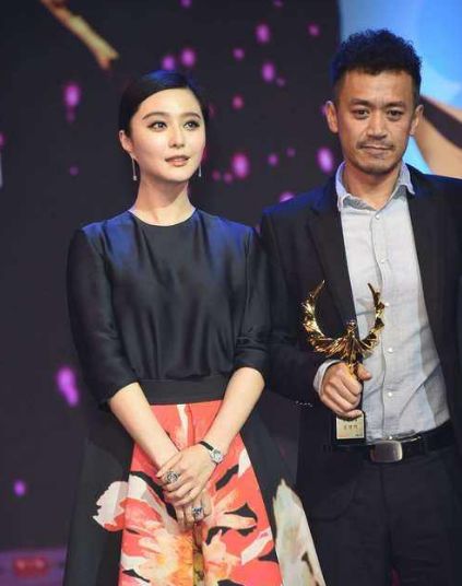 失败婚姻,三婚娶小15岁娇妻终获幸福|王学兵|冯钰棋|范冰冰_新浪新闻